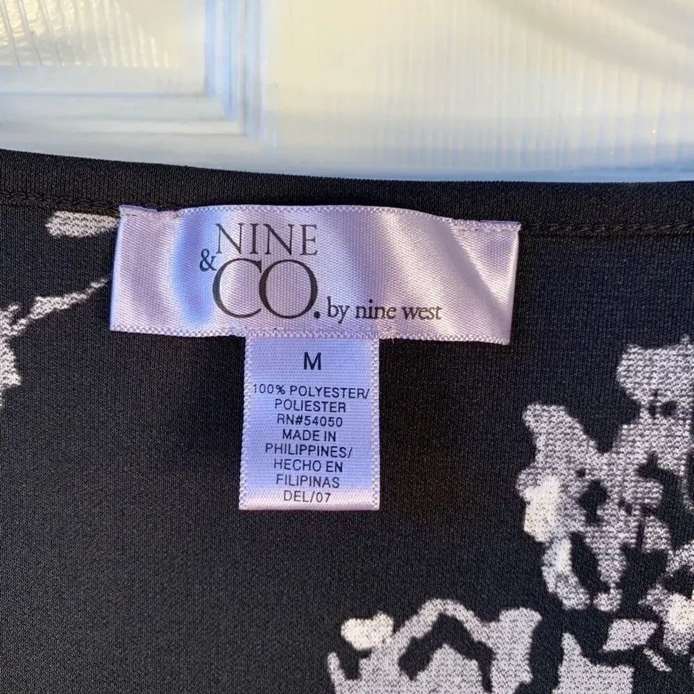 BLACK PRINT 3/4 SLEEVE SURPLUS DRESS BY NINE WEST - Picture 5 of 6